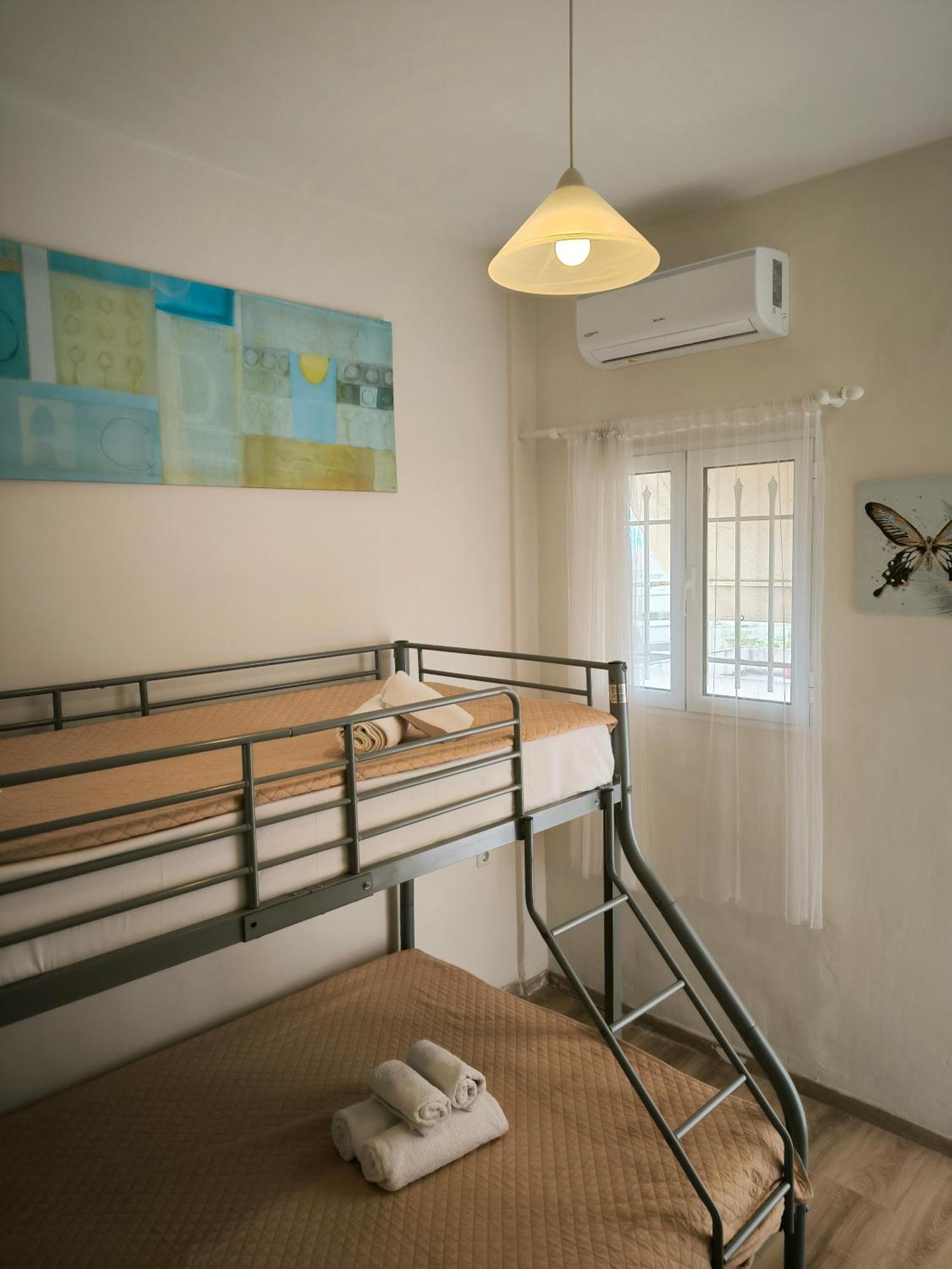 Apartment Penthouse With An Incredible View 350m From Metro Station! *