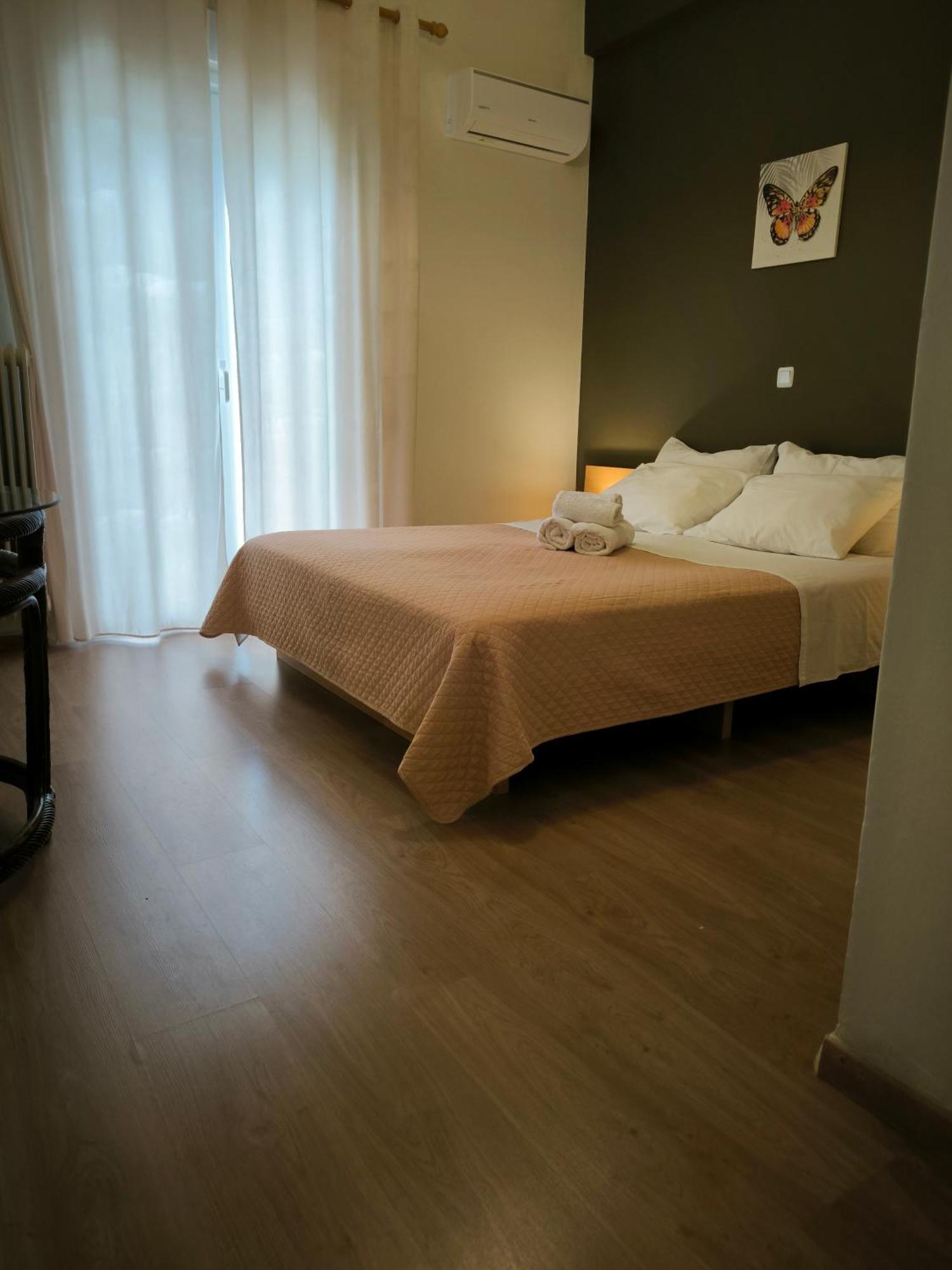 Apartment Penthouse With An Incredible View 350m From Metro Station! Athens